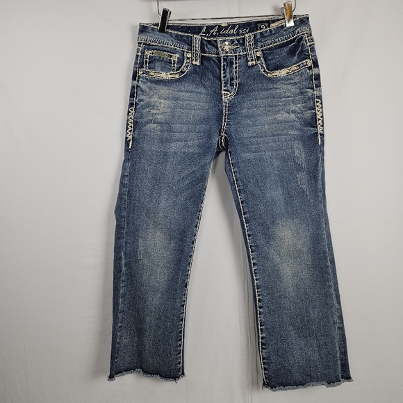 L A idol rhinestone embroidery embellished raw hem capri jeans size 9 - Picture 5 of 13